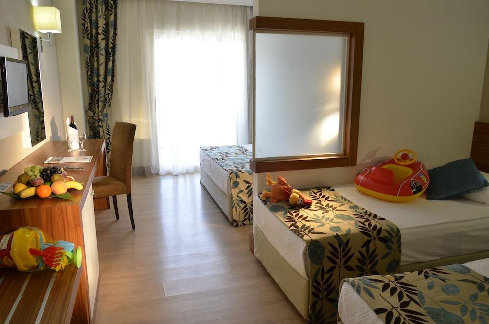 Greenwood Kemer Resort Εξωτερικό φωτογραφία